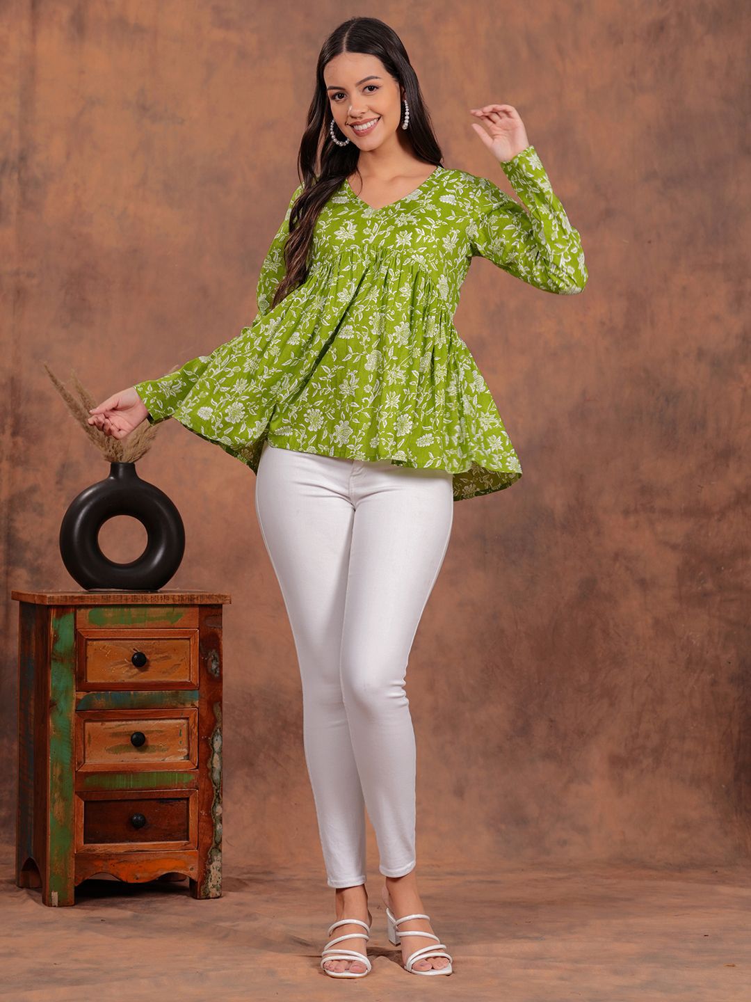 Vasanti Kurti
