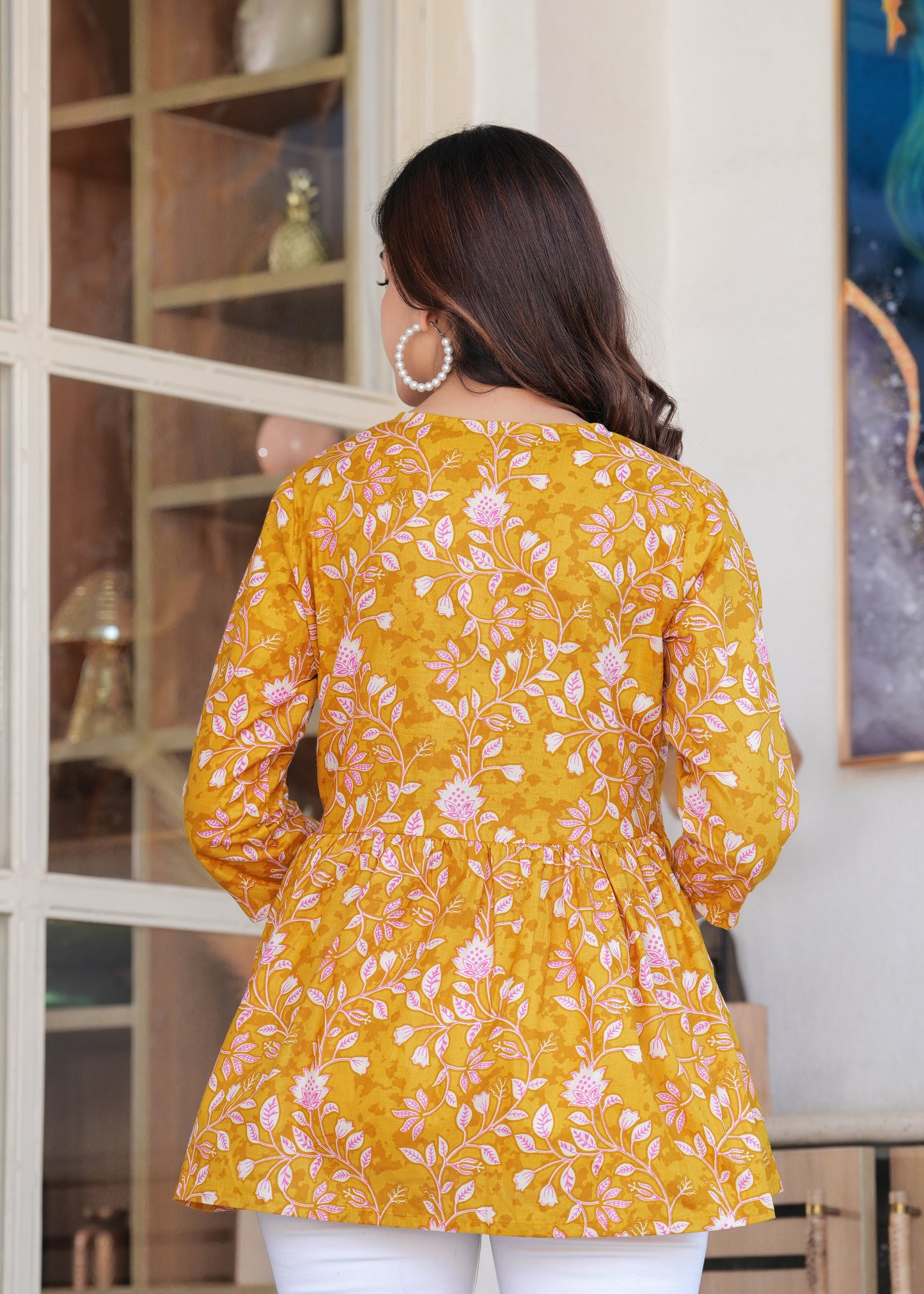 Saiba Kurti