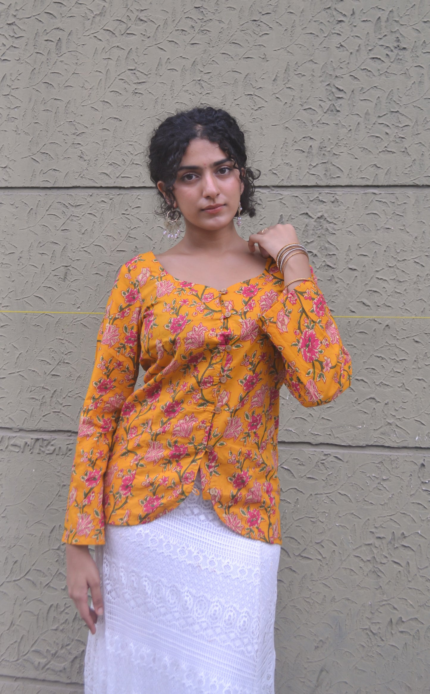 Pihu Kurti