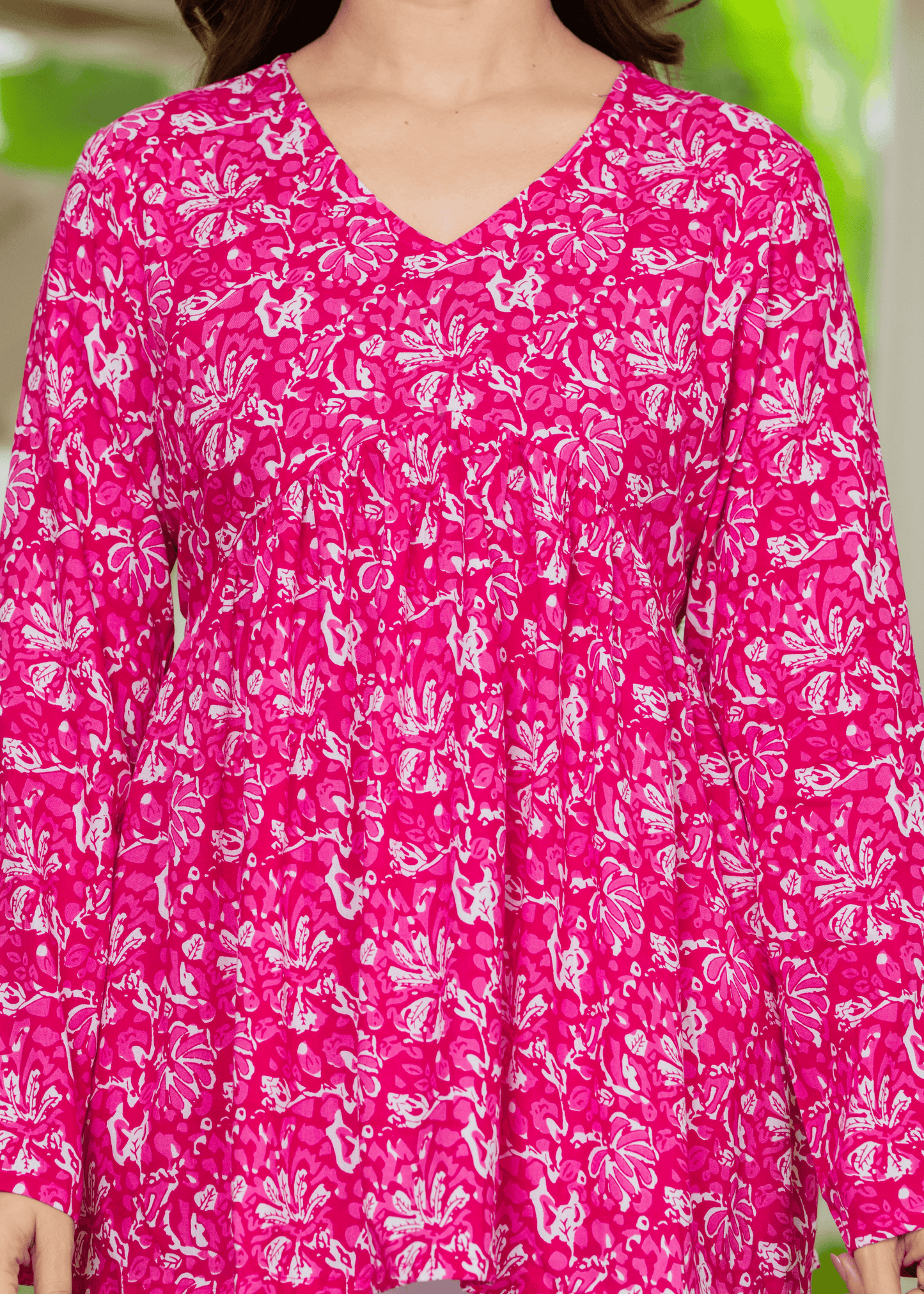 Gulabi Tara Kurti