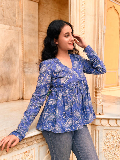 Aabroo Kurti