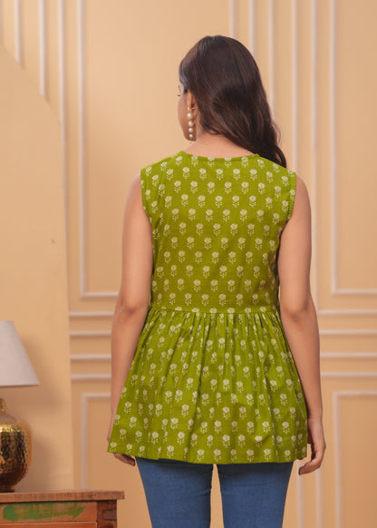Meadow Grace Sleeveless Kurti