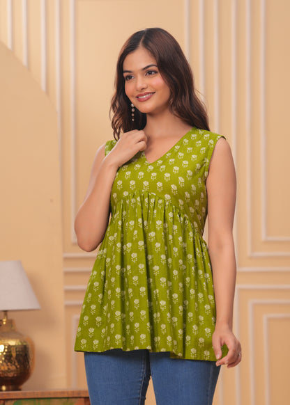 Meadow Grace Sleeveless Kurti