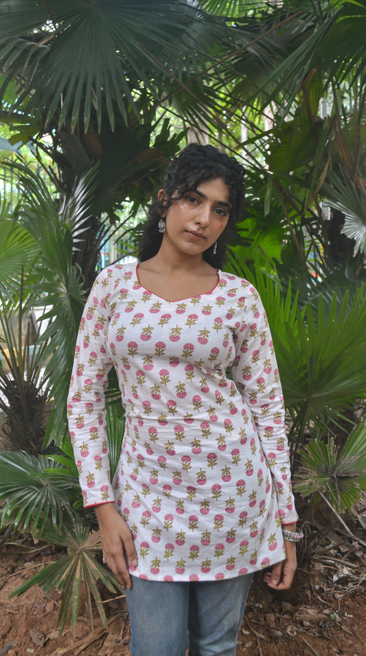 Roohi Kurti