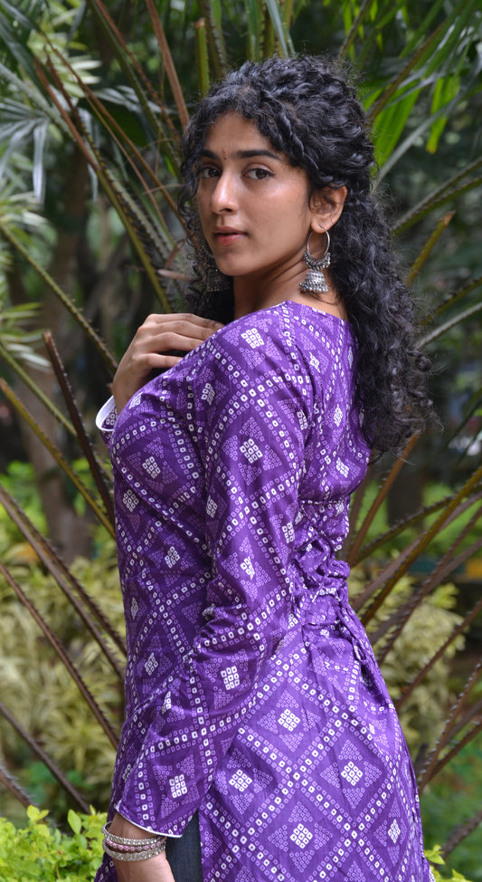Adaa Kurti